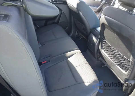 2011 Kia Sorento Lx V6 z USA, uszkodzony, nr VIN 5XYKTDA21BG068084